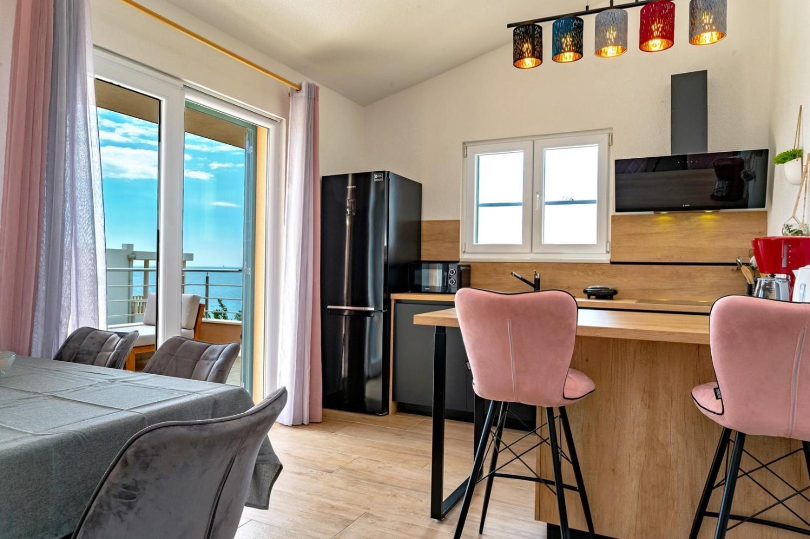 Sea Flower Beachfront Villa Sevid Bagian luar foto